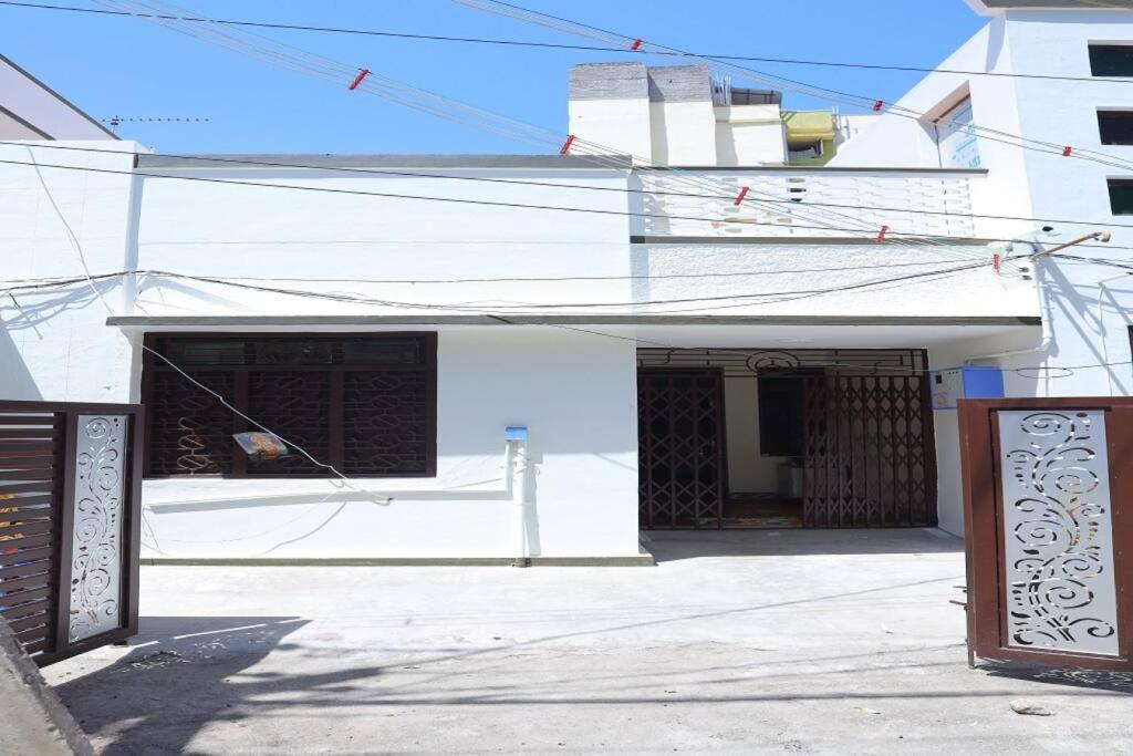 Heritage Home With 3 Bed/3 Bath With Kitchen In A Residential Neighborhood. Madurai Εξωτερικό φωτογραφία